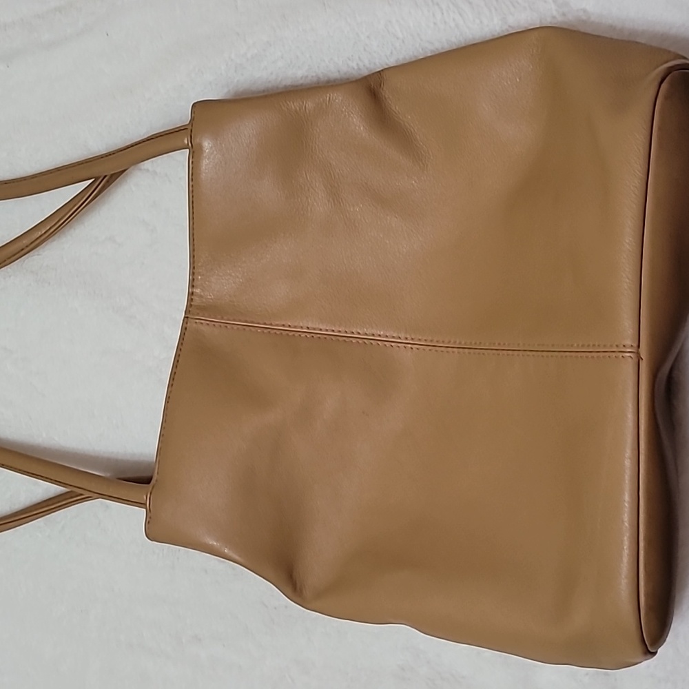 Women's shoulder bag